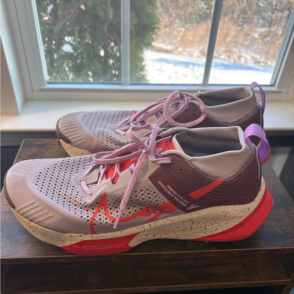 Nike Men’s Zegama Trail Running Shoes - Pink and Purple